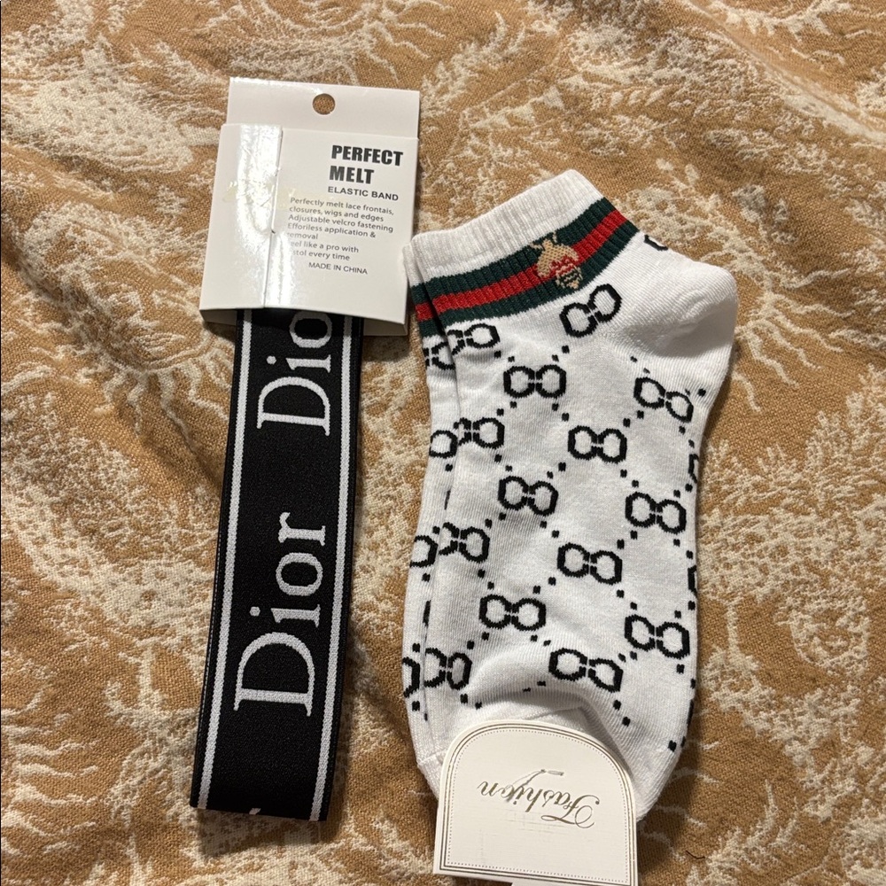 White and Black Patterned Casual Socks